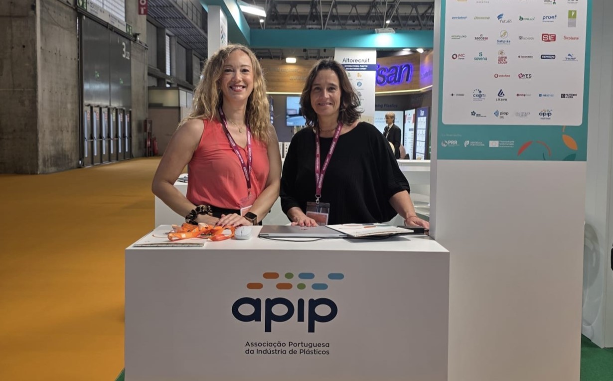 APIP reforça relações internacionais e promove iniciativas estratégicas na Equiplast / Expoquimia 2026